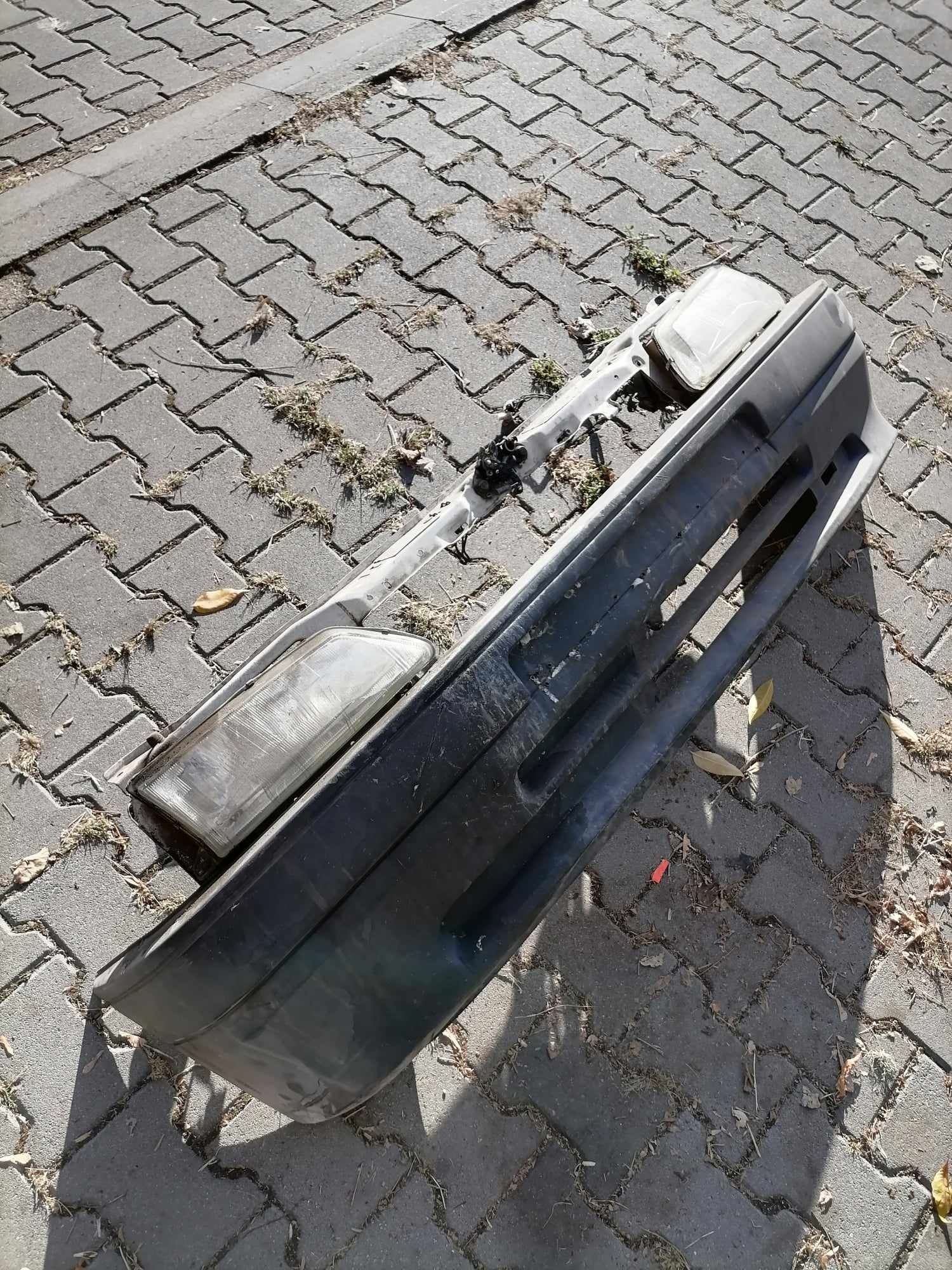 Предна и задна броня за Пежо 106