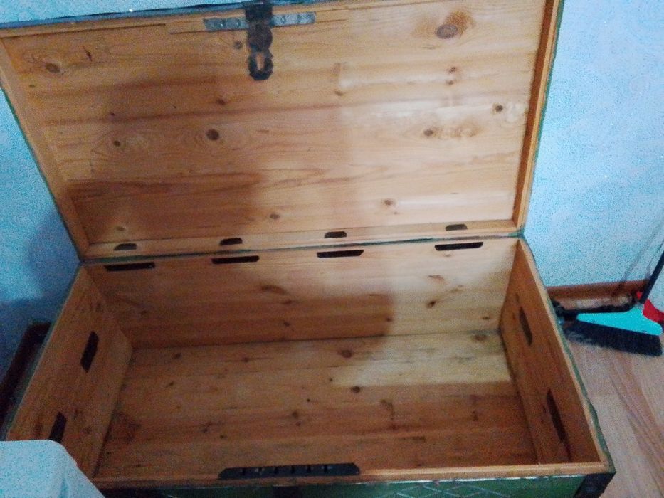 Сундук ручно работы