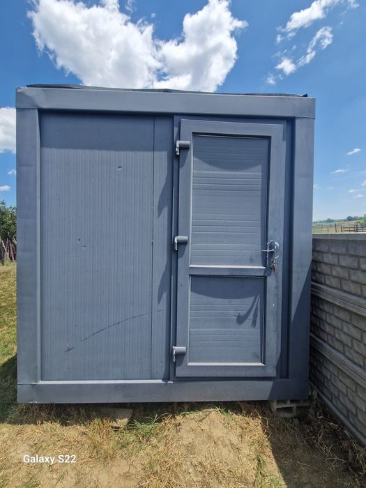 Container de vanzare