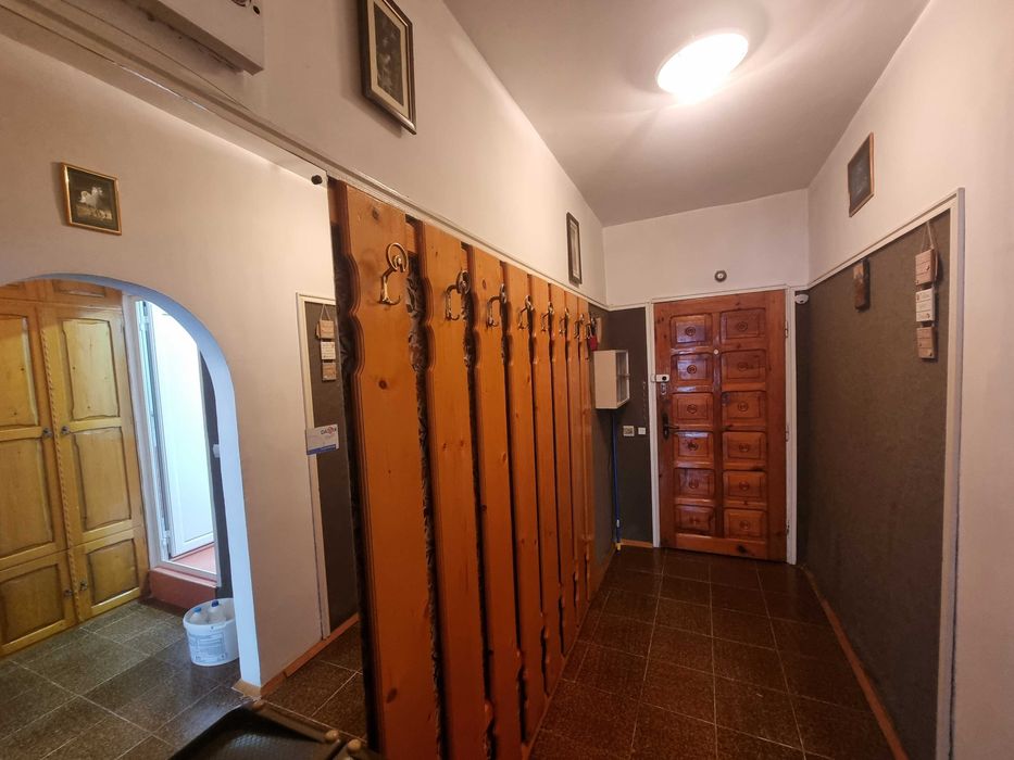 Двустаен апартамент за продажба в кв. Еленово, гр. Благоевград