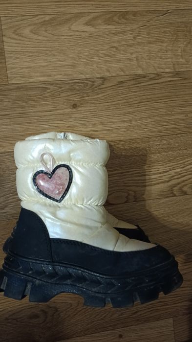 Зимние сапоги для девочки