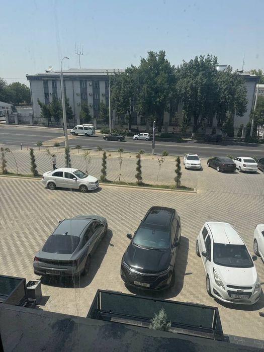 Продажа нежилого помещения, первая линия