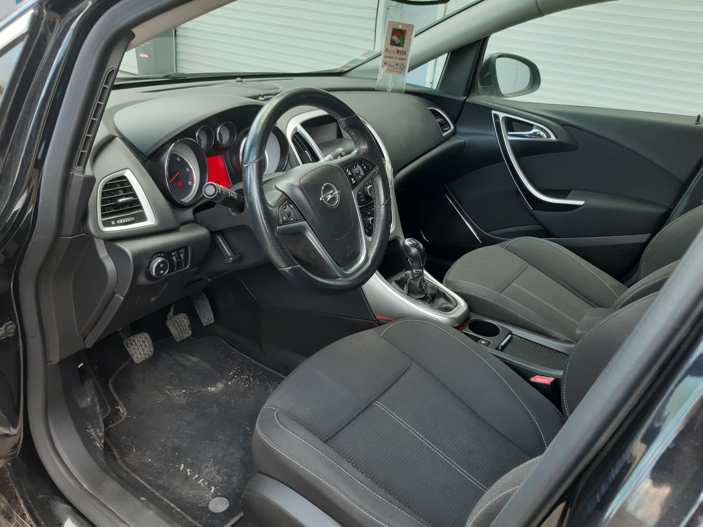 Opel Astra J, D 2,0 CDTI, черен цвят, 5-врати, 2010г., 237 000км.