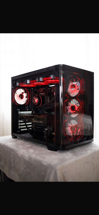 PC gaming High-End -i7 14700k / NVidia RTX 5070 / 240hZ / 2TB SSD .
