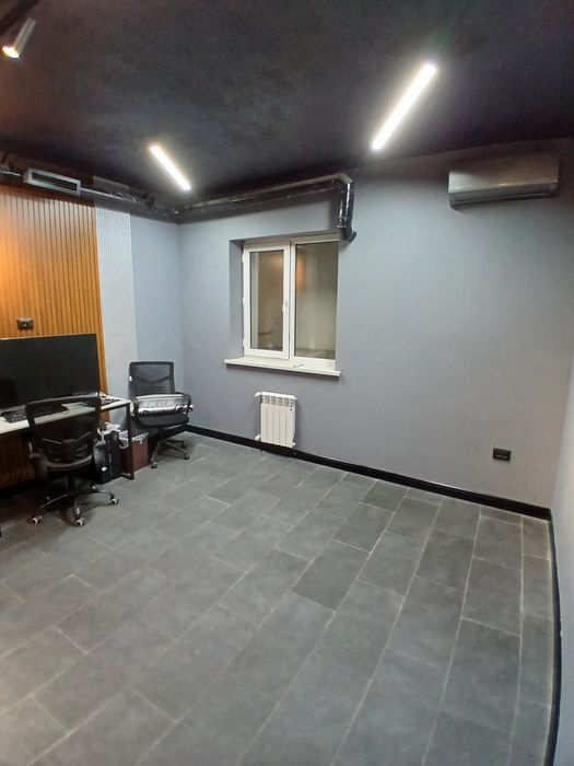 Аренда! Ул.Шота.Руставели. Под офис 15,6м2. Вдоль дороги!