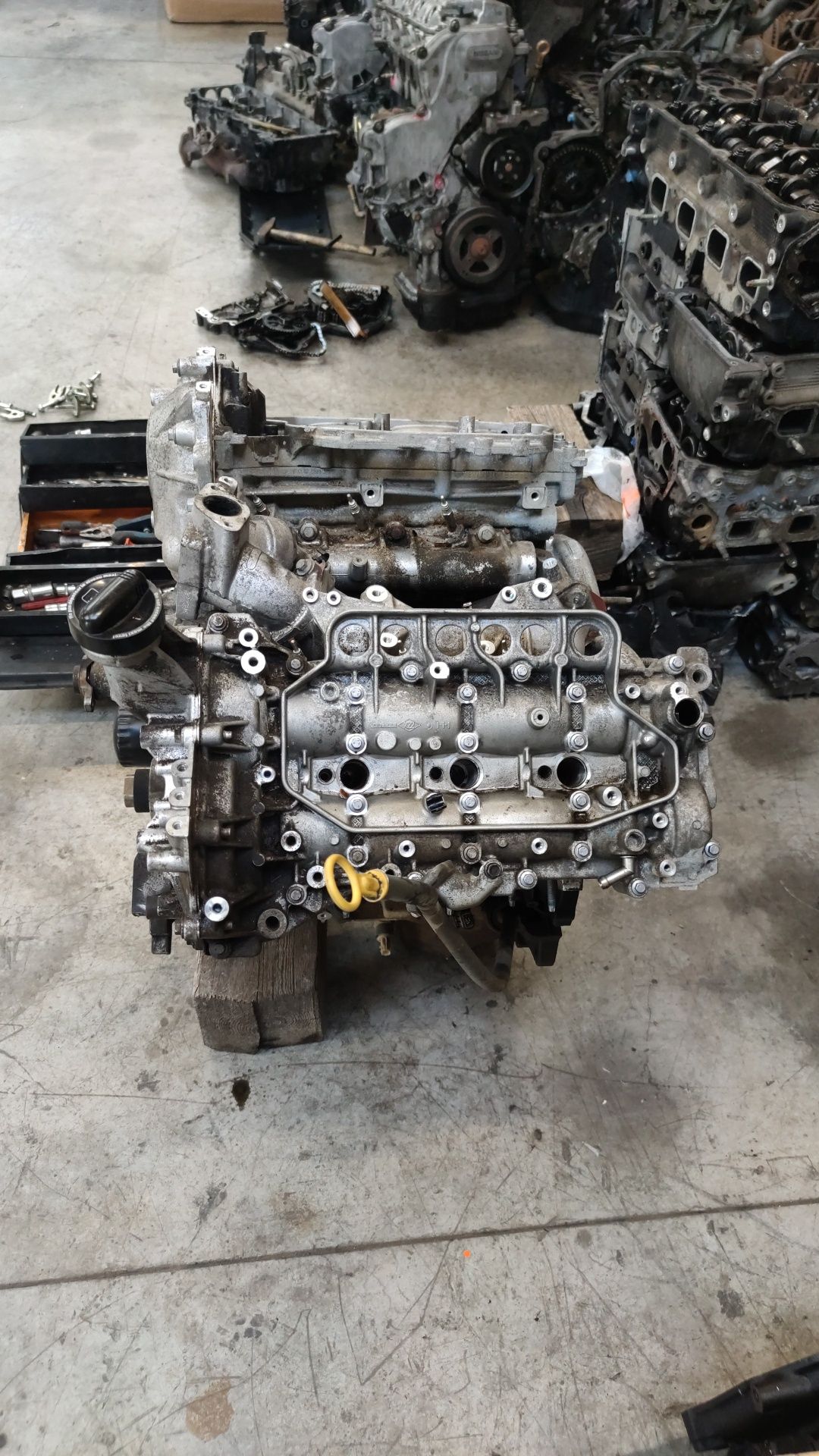 Motor 3.0 v6 v9x nissan navara pathfinder