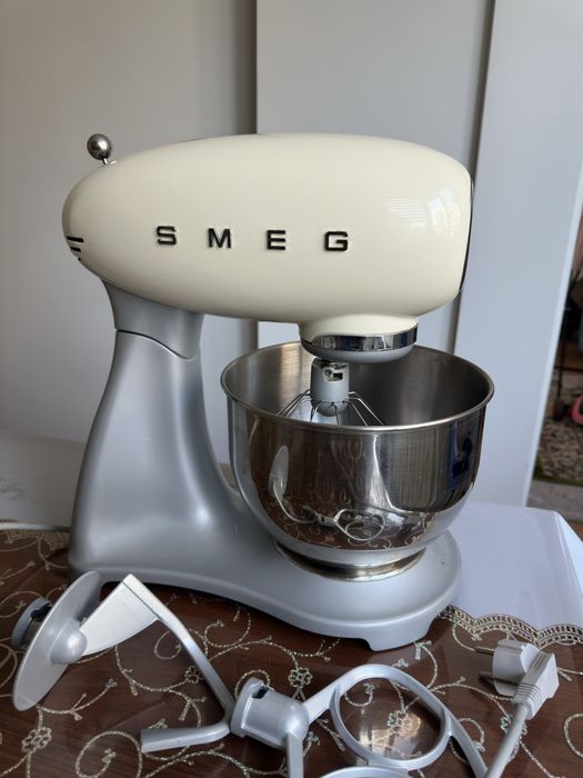 Планетарный миксер Smeg