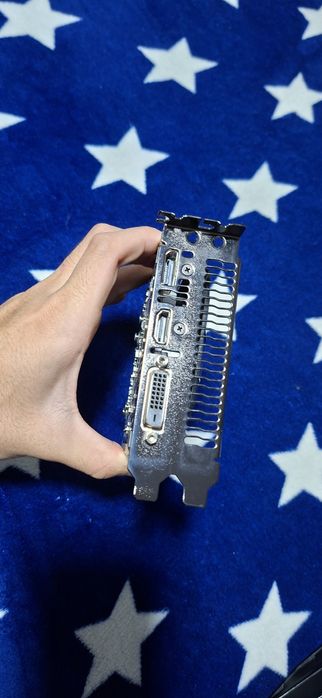 Vând placa video NVIDIA GTX 1050ti