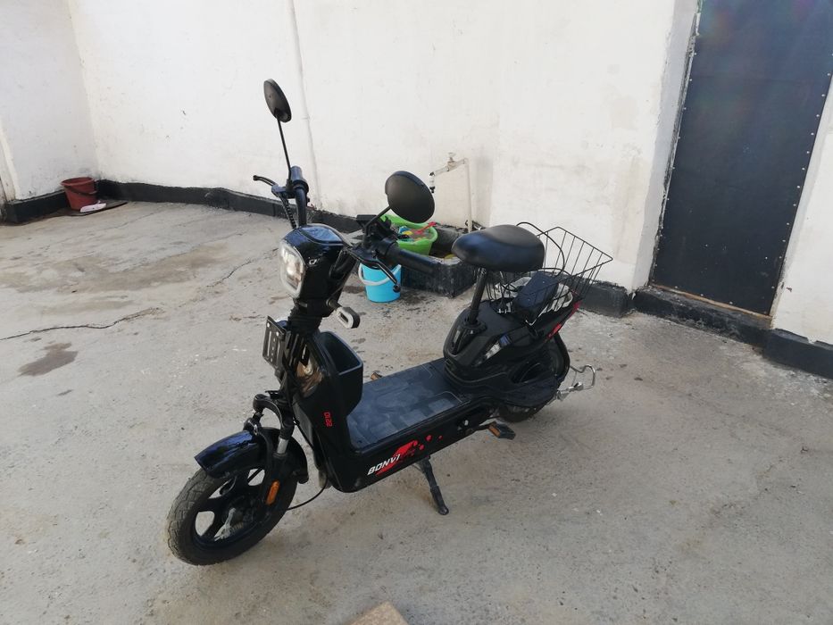 Скутер электрический