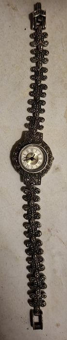 Vând cea de dama din argint