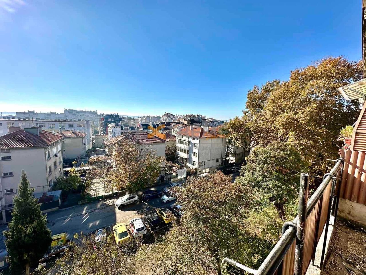 Продава се Тристаен апартамент в Варна, Цветен квартал - 68 кв.м за 1750 €/кв.м - Снимка #10