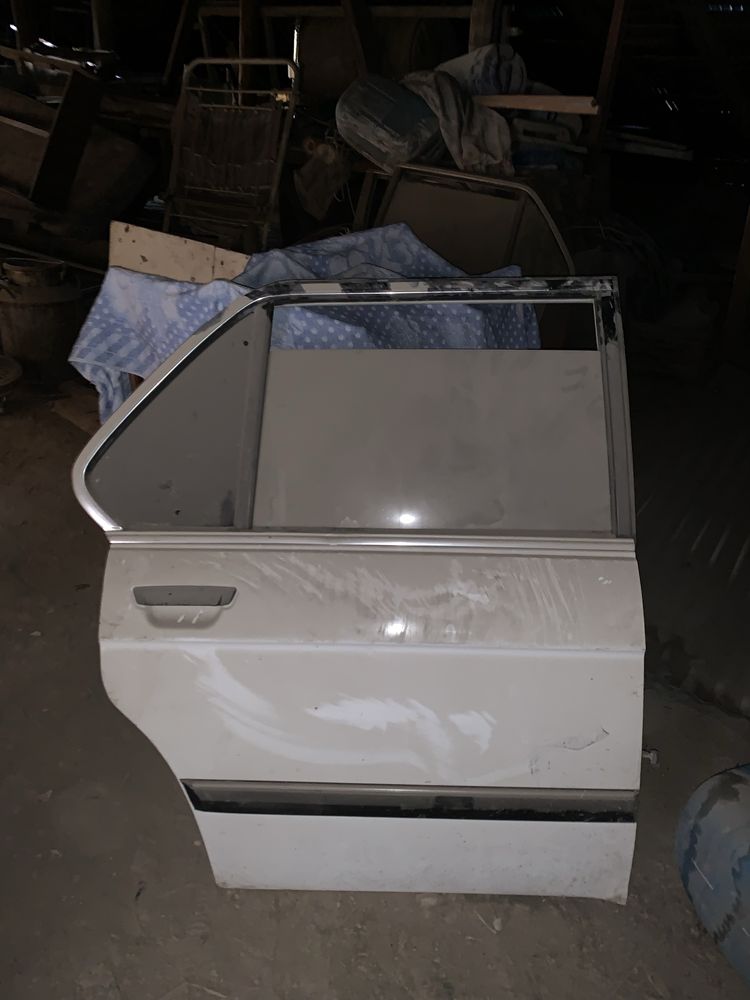 двери от bme e28