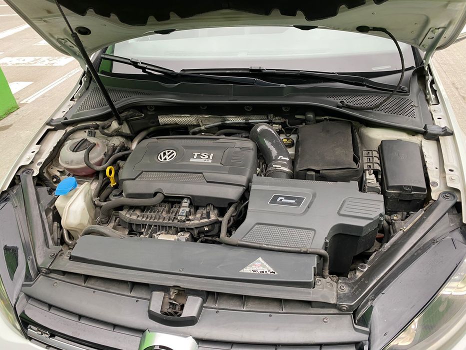 Volkswagen Golf VII R