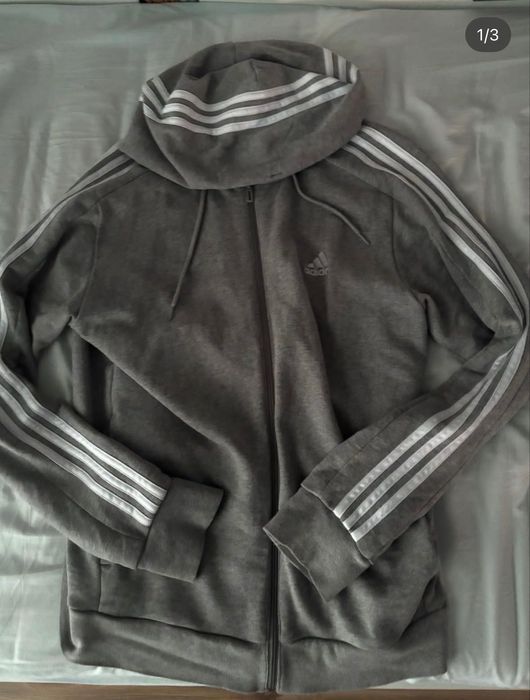 Adidas essentials от новите модели