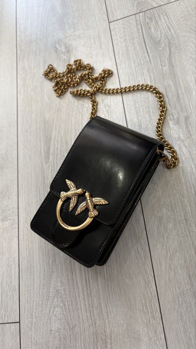 Pinko чанта за телефон