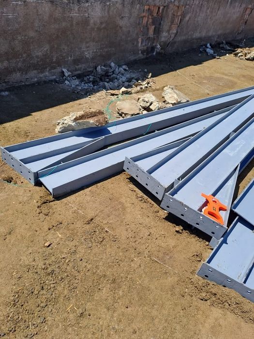 Confecționăm hale metalice conform proiect.