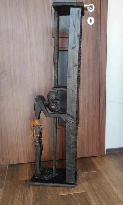 Дървена стойка за CD дискове