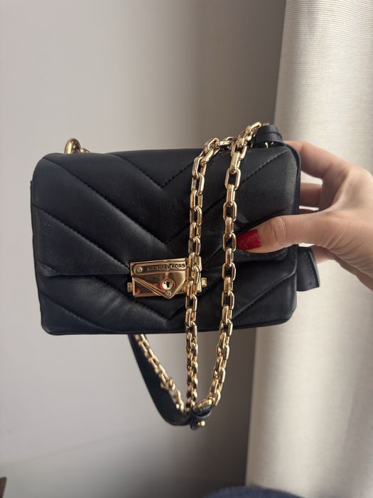 Малка crossbody чанта Michael kors