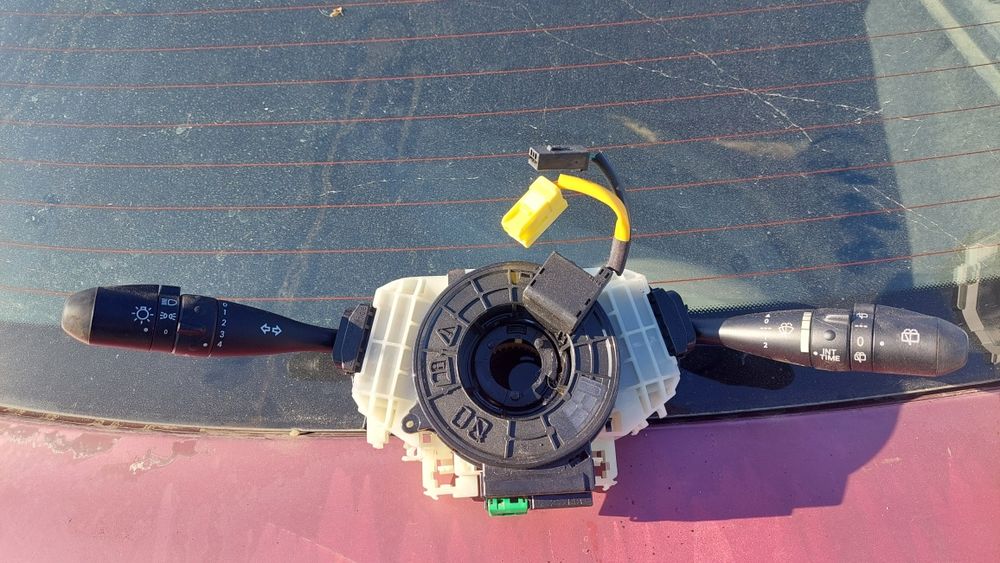 Лостчета за светлини и мигачи за Митсубиши Колт 2012г