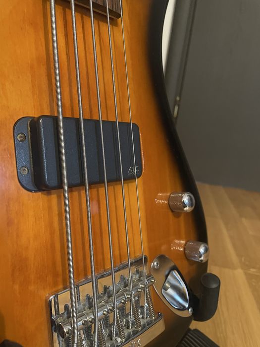 Warwick Rockbass Streamer - bass pasiv cu 5 corzi