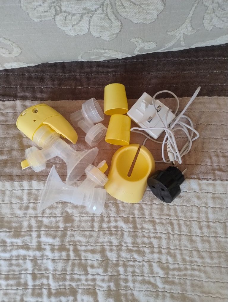 Електрическа помпа Medela Mini Electric + Calma шишета