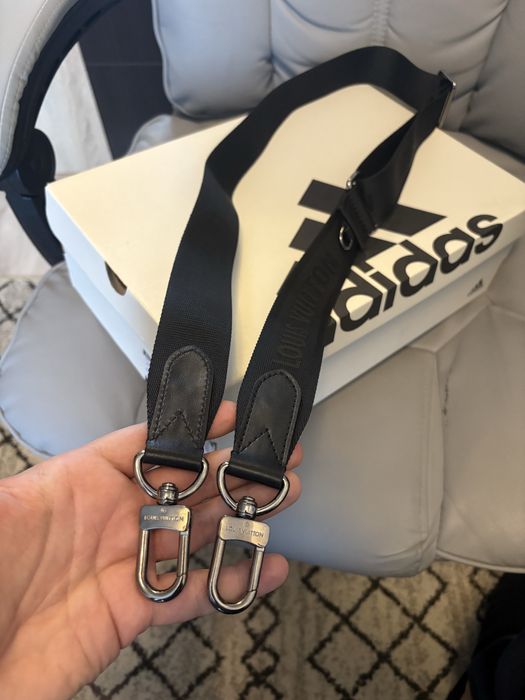 Curea Geanta , borseta, bagaj Louis Vuitton Nou! Original! Schimb!