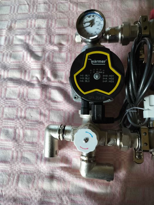 Set distribuitor 1" / 7 circuite pentru incalzire in pardoseala