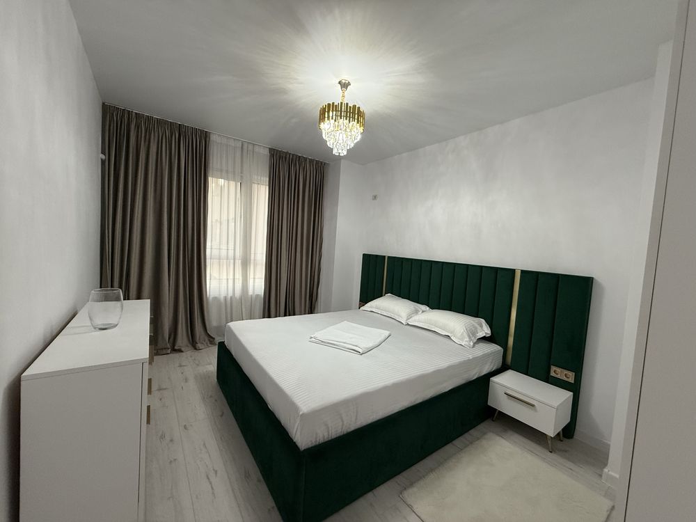 Direct proprietar inchiriez ap. 2 camere Central Address Residence