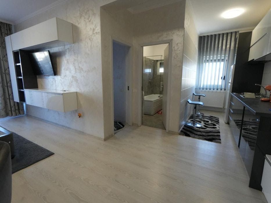Inchiriez apartament Mamaia nord