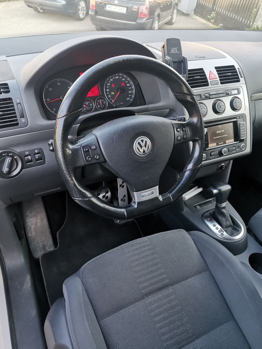 VW Touran R-Line Automatik
