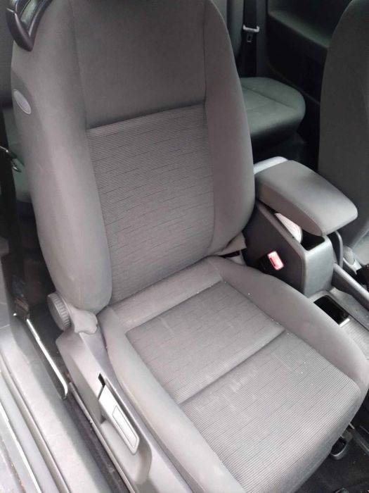 Vând golf 5 1.9 tdi