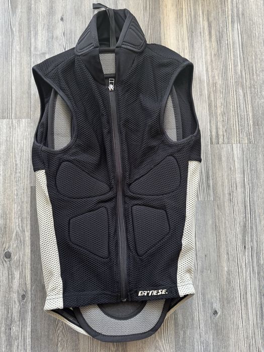 Ризница Dainese S