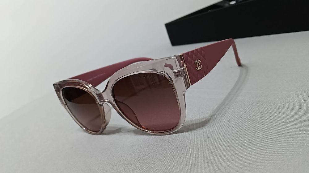 Ochelari de soare noi