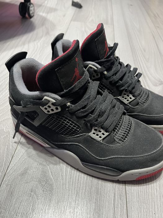 Air Jordan Retro 4 Bred size 43