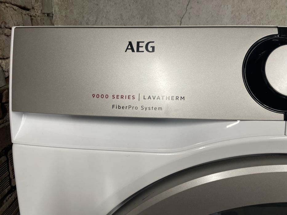 Сушилня AEG термопомпа 8 кг А+++ T9DE77685