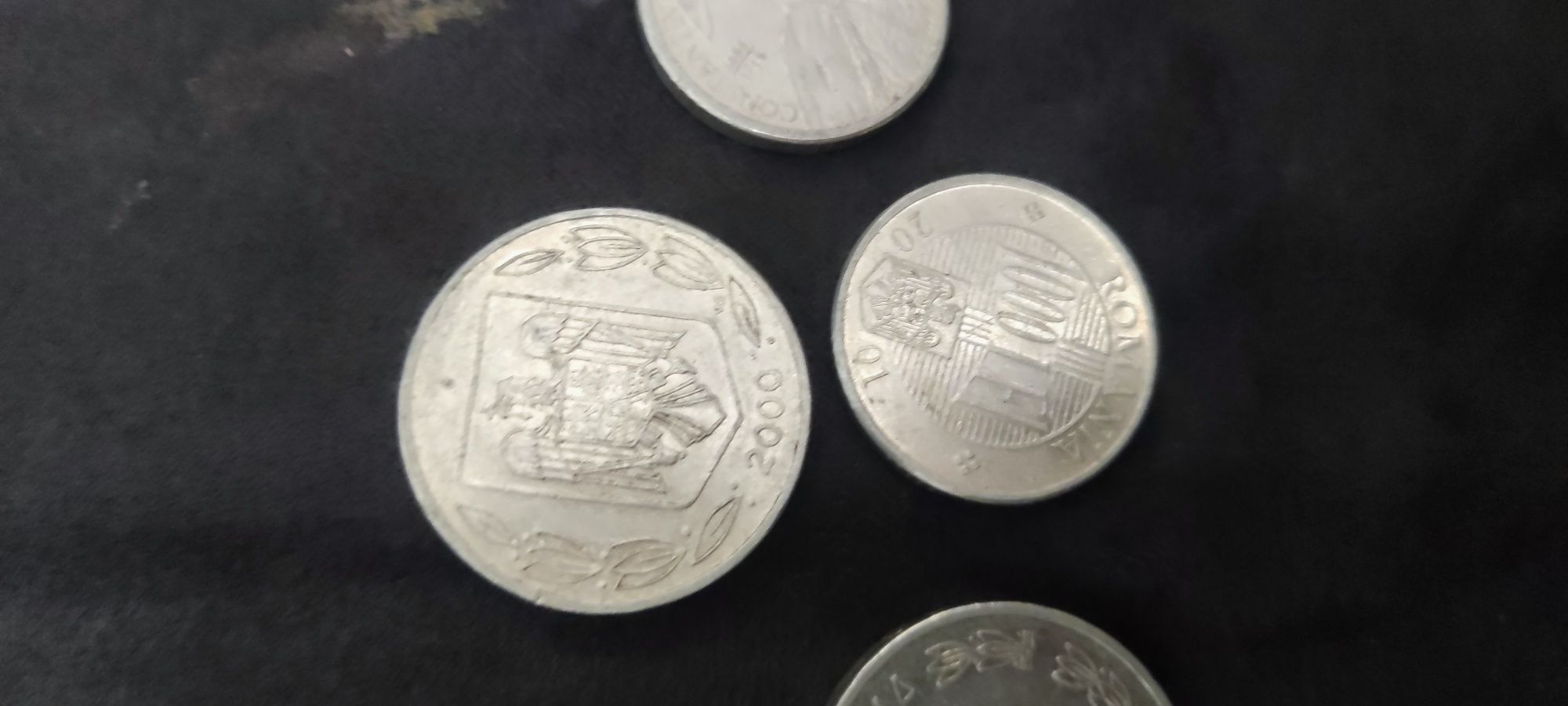 Moneda 100 lei și 500 lei
