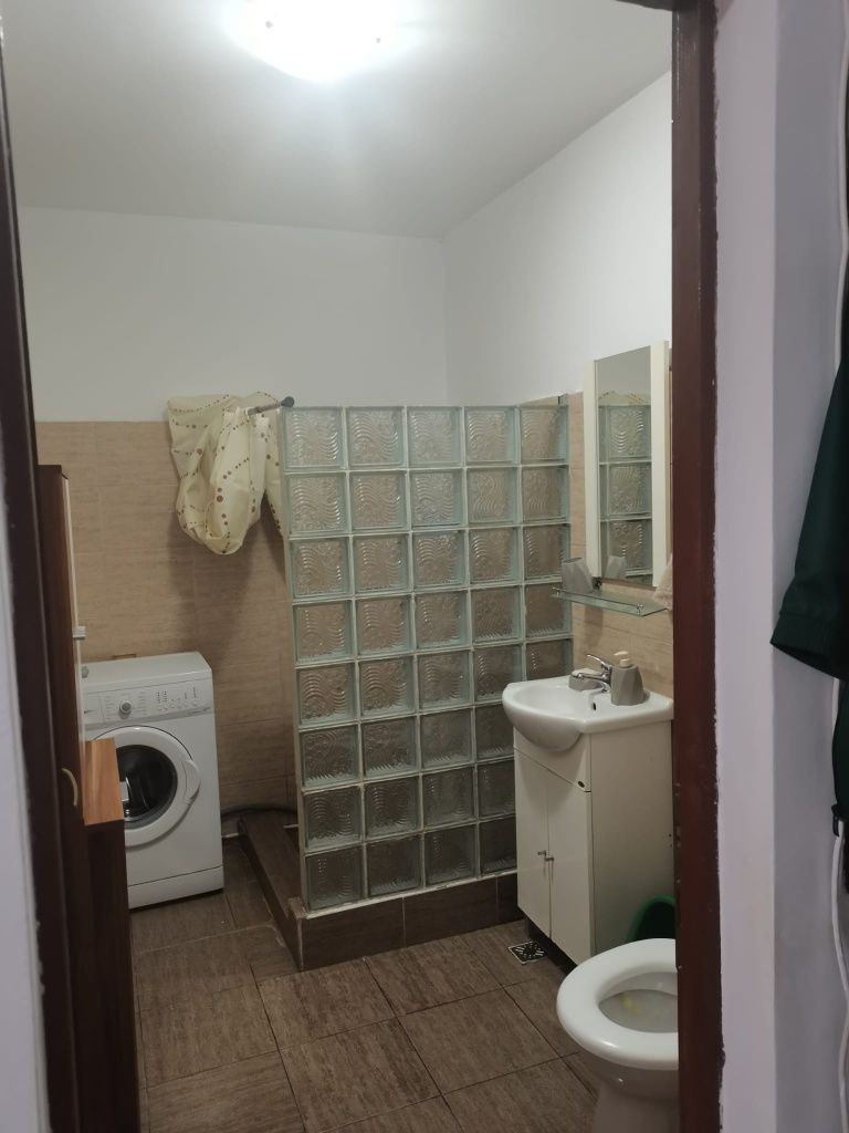 Apartament  cu gradina