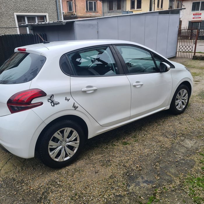 Пежо 208 Габрово