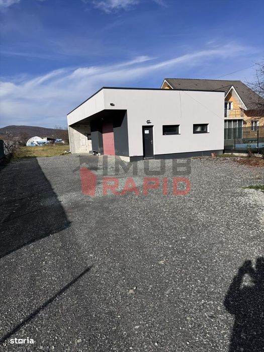 De închiriat hala 140 mp și 1000 mp curte în Unirea la DN17