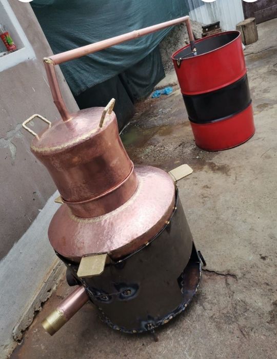 Vând cazane de țuică din cupru alimentar