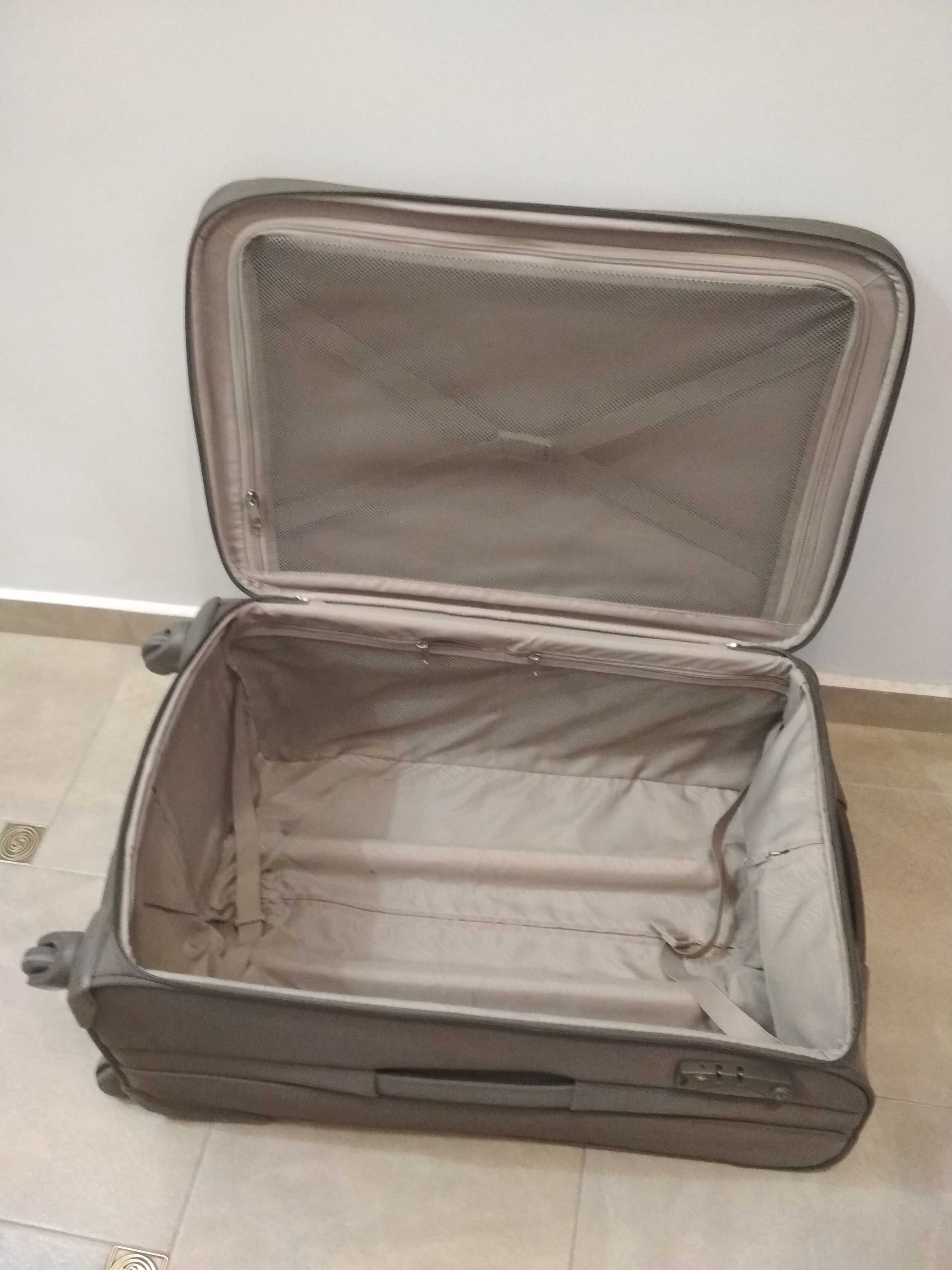 Куфар с колелца Дормео