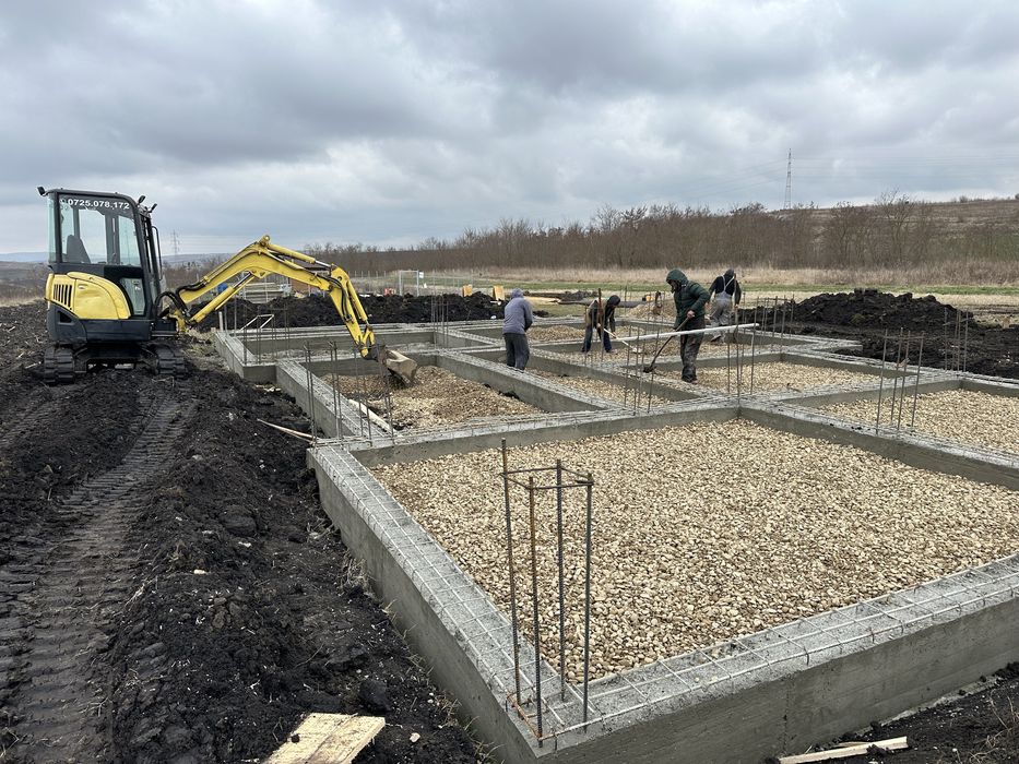 Excavatii 3.5 tone TRANSPORT INCLUS