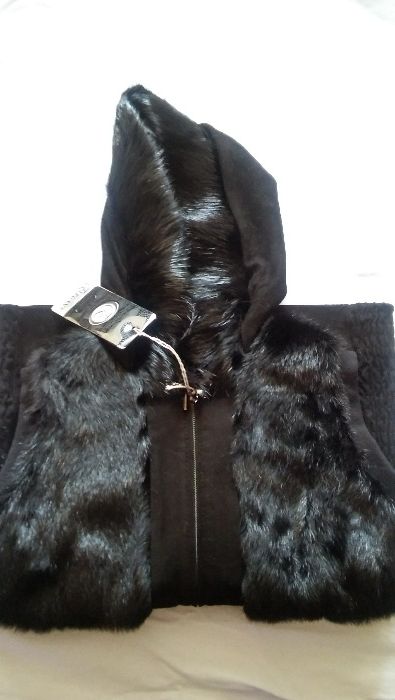 Чисто нов изцяло от ествена кожа - косъм и велур