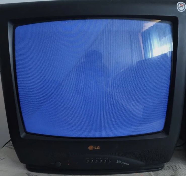 Телевизор LG продам