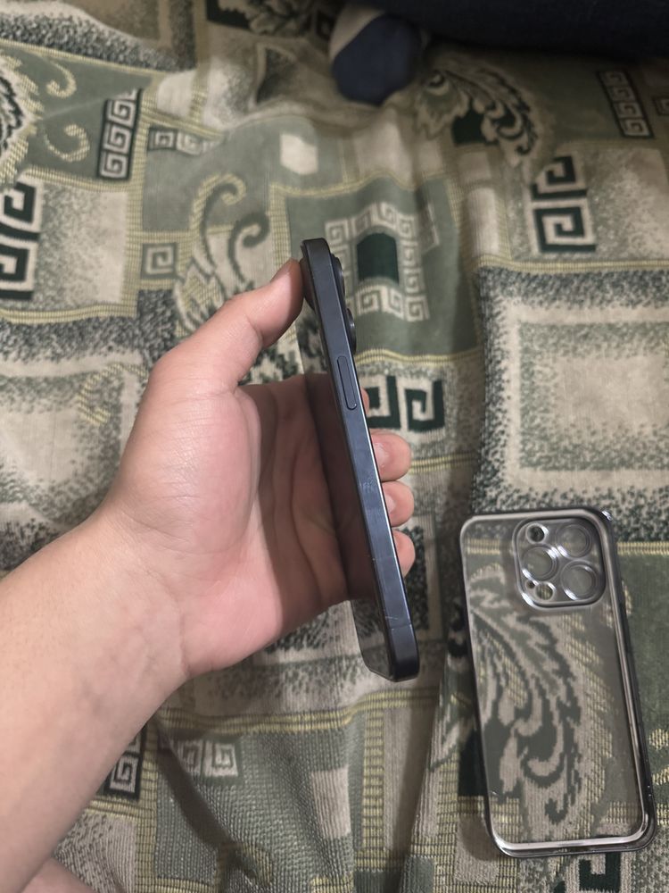 iPhone 15 pro б/у
