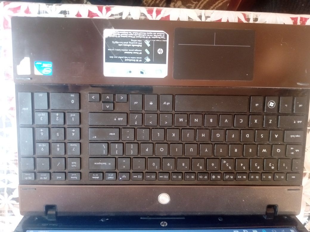 Vând componente laptop HP 4520s