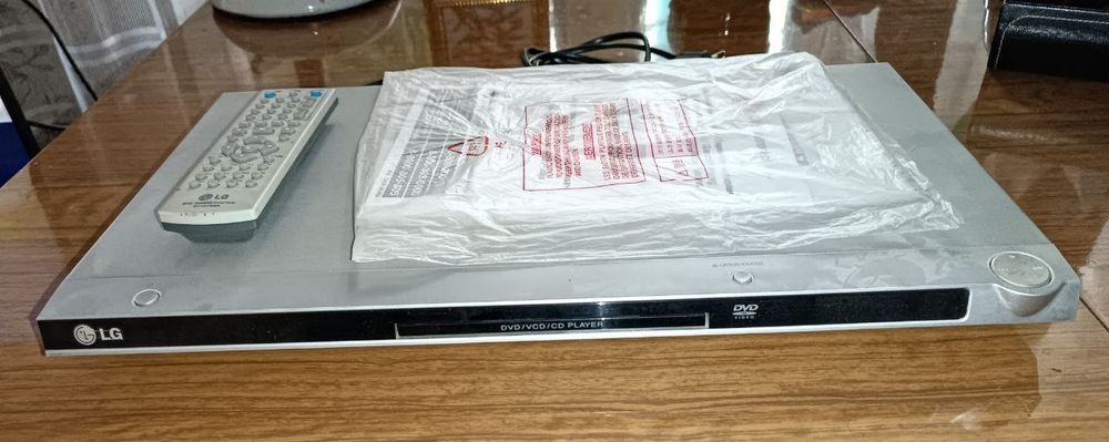 DVD проигрыватель LG