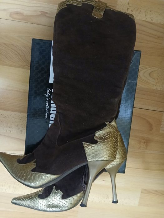 Vând cizme ptr.damă