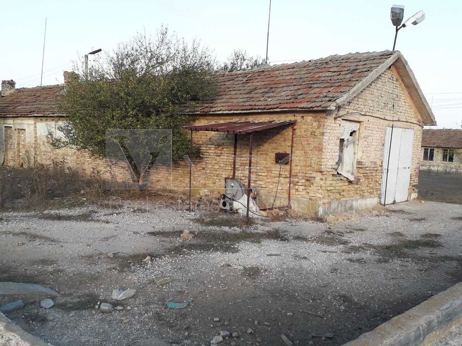 Парцел в с.Падина, област Варна, площ 10900 кв.м