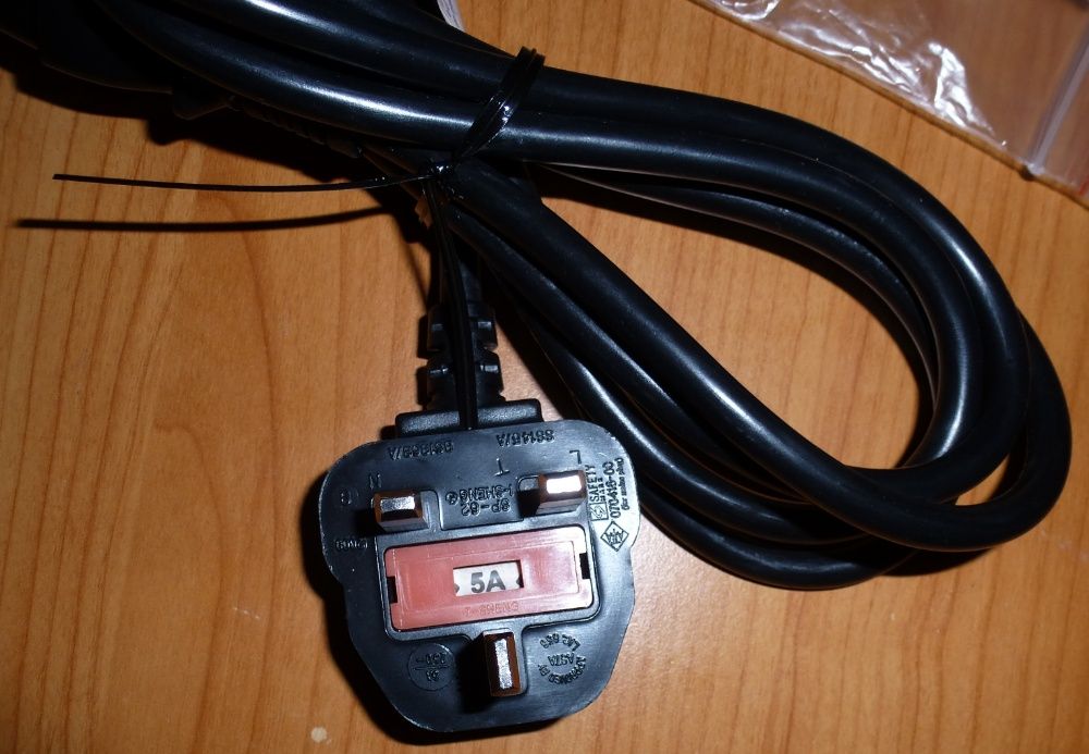Cablu alimentare PC UK Plug cu protectie (FUSED)